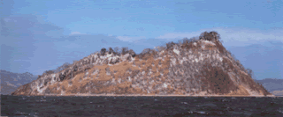 Bola�os Island consist of a "package" of layers of sedimentary rock